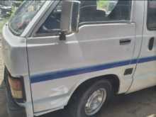 https://riyasewana.com/uploads/toyota-hiace-1983-1520361812124.jpg