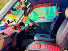 https://riyasewana.com/uploads/toyota-hiace-1983-410082312013.jpg