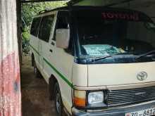 Toyota HIACE 1984 Van