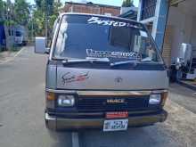 Toyota HIACE 1987 Van