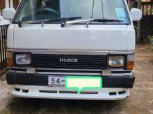 Toyota HIACE 1989 Van