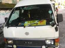 Toyota HIACE 1989 Van