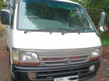 Toyota Hiace Dolphin LH113 1993 Van