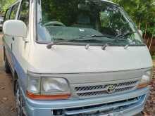 Toyota Hiace Dolphin LH113 1993 Van