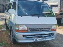 Toyota Hiace Dolphin LH113 1993 Van