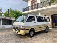 https://riyasewana.com/uploads/toyota-hiace-1994-611470612552.jpg