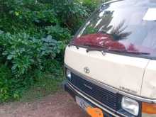 Toyota HIACE 1996 Van