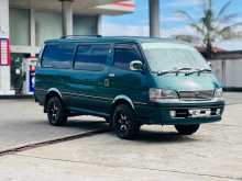 Toyota HIACE 2003 Van