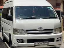 Toyota Hiace 2006 Van