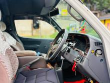 Toyota HIACE 1998 Van
