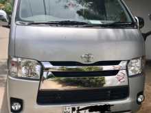 Toyota HIACE 2015 Van