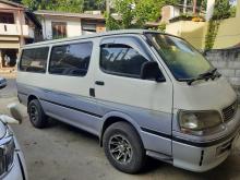 Toyota HIACE 2005 Van