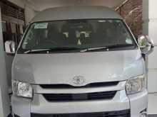 Toyota HIACE 2023 Van