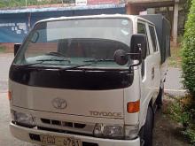 https://riyasewana.com/uploads/toyota-hiace-231627096546.jpg