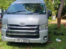 Toyota HIACE 2006 Van