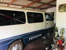 Toyota Hiace 1984 Van