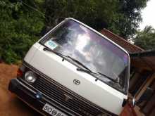 Toyota HIACE 1983 Van