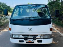 Toyota HIACE 1991 Crew Cab