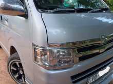 Toyota HIACE 2007 Van