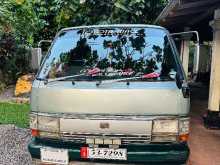 Toyota Hiace Shell 1988 Van