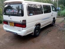Toyota HIACE 2003 Van
