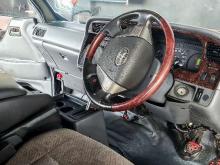 https://riyasewana.com/uploads/toyota-hiace-31100346984.jpg