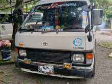 Toyota HIACE 1988 Van