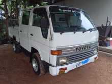 Toyota Hiace 1990 Crew Cab