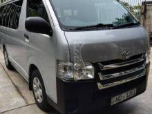 Toyota Hiace 2017 Van