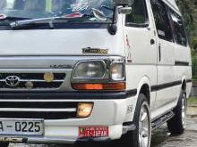Toyota HIACE 2000 Van