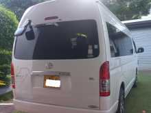 https://riyasewana.com/uploads/toyota-hiace-commuter-2016-1613523112743.jpg