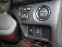 https://riyasewana.com/uploads/toyota-hiace-commuter-2025-2215542812154.jpg