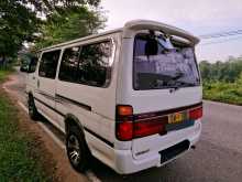 Toyota Hiace Dolphin LH113 1992 Van