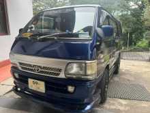 Toyota Hiace Dolphin LH109 1992 Van