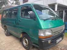 Toyota Hiace Dolphin LH102 1992 Van