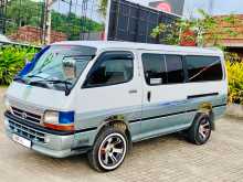 https://riyasewana.com/uploads/toyota-hiace-dolphin-1998-1112353512352.jpg