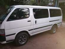 Toyota Hiace Dolphin 113 Long 2002 Van