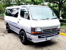 Toyota HIACE DOLPHIN LH113 LONG 1990 Van