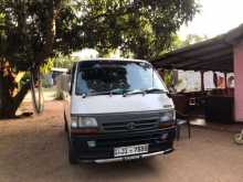 Toyota Hiace Dolphin 172 1999 Van