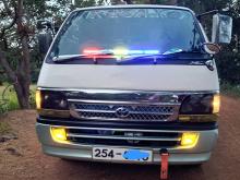 Toyota HIACE DOLPHIN LH113V SUPER GL 2000 Van