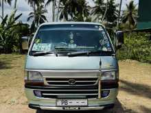 Toyota Hiace Dolphin 178 2001 Van