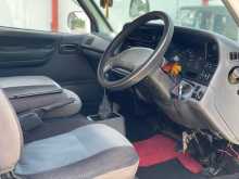 https://riyasewana.com/uploads/toyota-hiace-dolphin-3070527254.jpg
