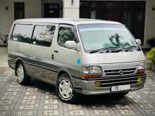 Toyota Hiace Dolphin 2003 Van