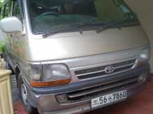 Toyota Hiace Dolphin 1990 Van