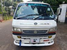 Toyota DOLPHIN 1991 Van