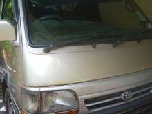 Toyota Hiace Dolphin LH102 1990 Van