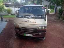 Toyota HIACE Dolphin LH113 1993 Van