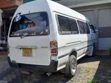 Toyota Hiace Dolphin LH123 1994 Van