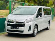 Toyota HIACE FLATROOF GDH 2025 Van