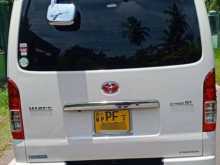 https://riyasewana.com/uploads/toyota-hiace-kdh-11208234032.jpg